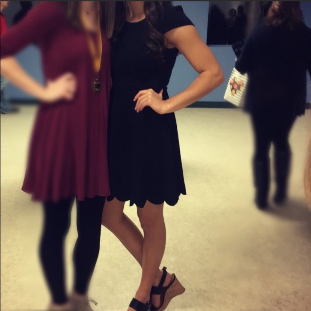 Black Dress - Picture 8 of 8